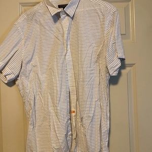 Short sleeve button down